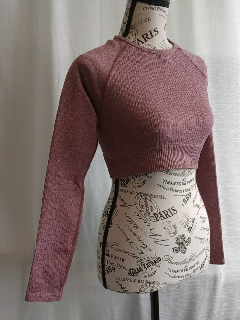 Forever 21 greyish-fuschia stretch long-sleeved crop top sweater